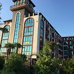 Chateau Del Marina 2-Level Apartments