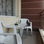 Geniko Apartments