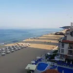Apartment With Sea View In Obzor Beach
