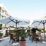 Charming 1 Bedroom Apartment