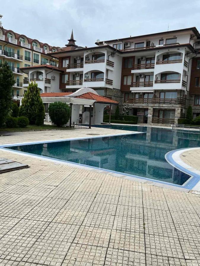 Апартаменты Robinzon Apartmets -elenite