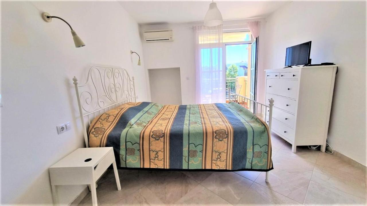 Beautiful Cozy Studio In A Luxury Complex In Apartment Chernomorets