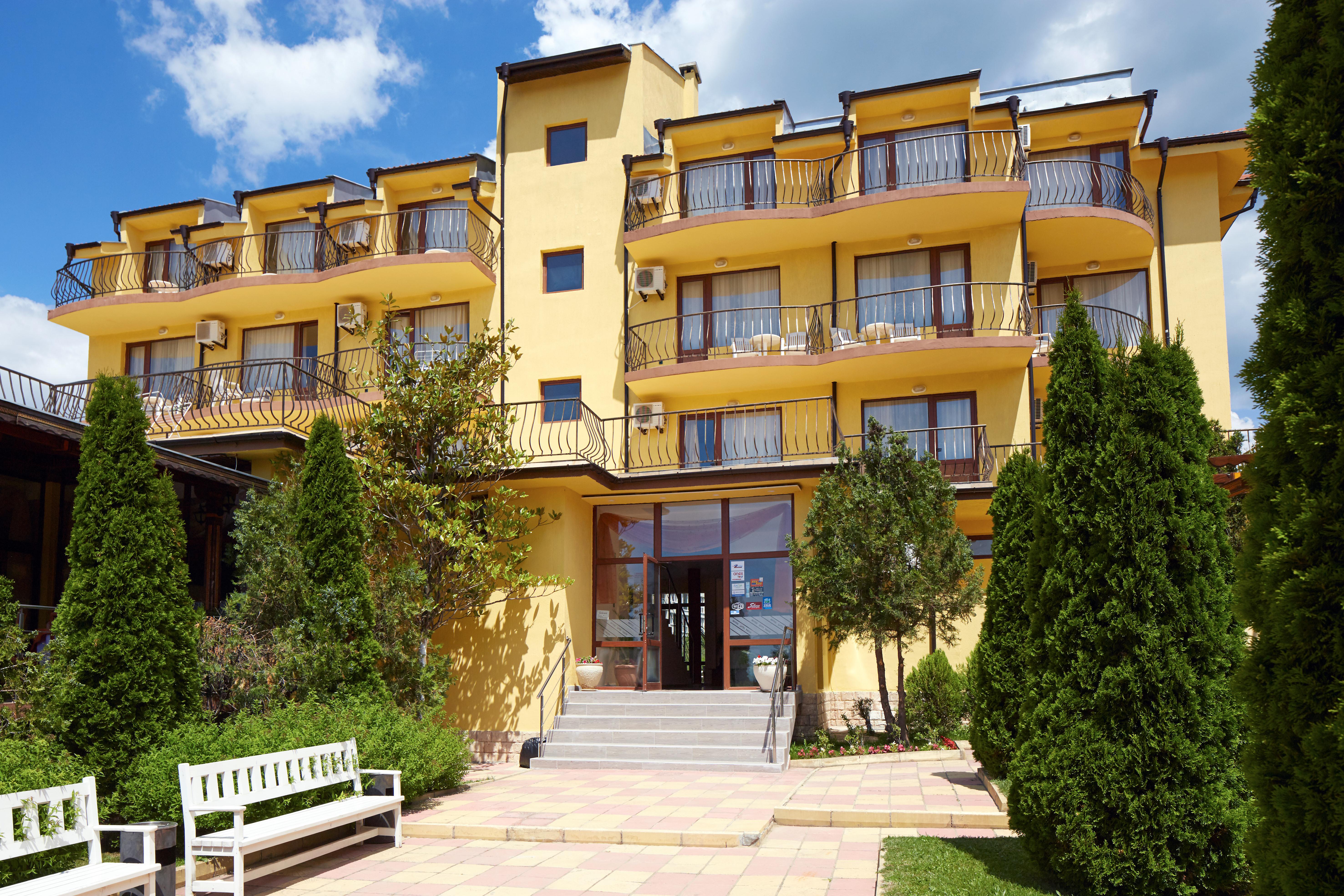Hotel Yalta Complex 3*