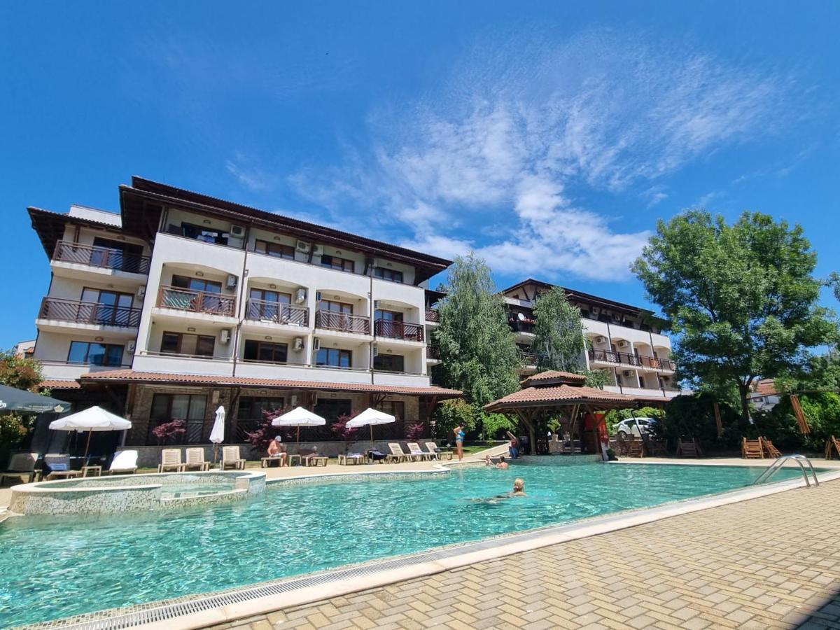 Apartments Primorsko Aparthotel
