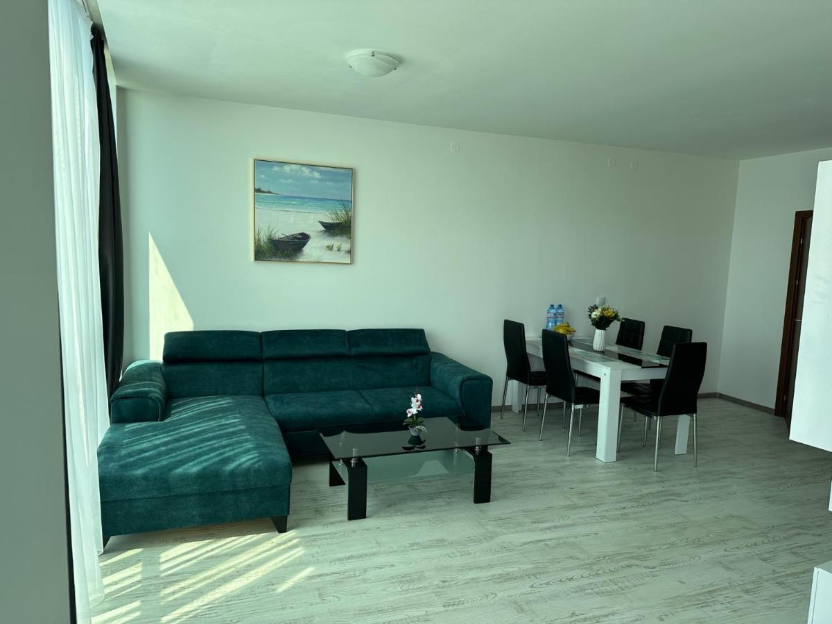 Apartment Spacious And Cozy In Complex Del Sol