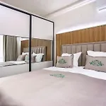 Onyx Beach Residence - Free Parking & Beach Access