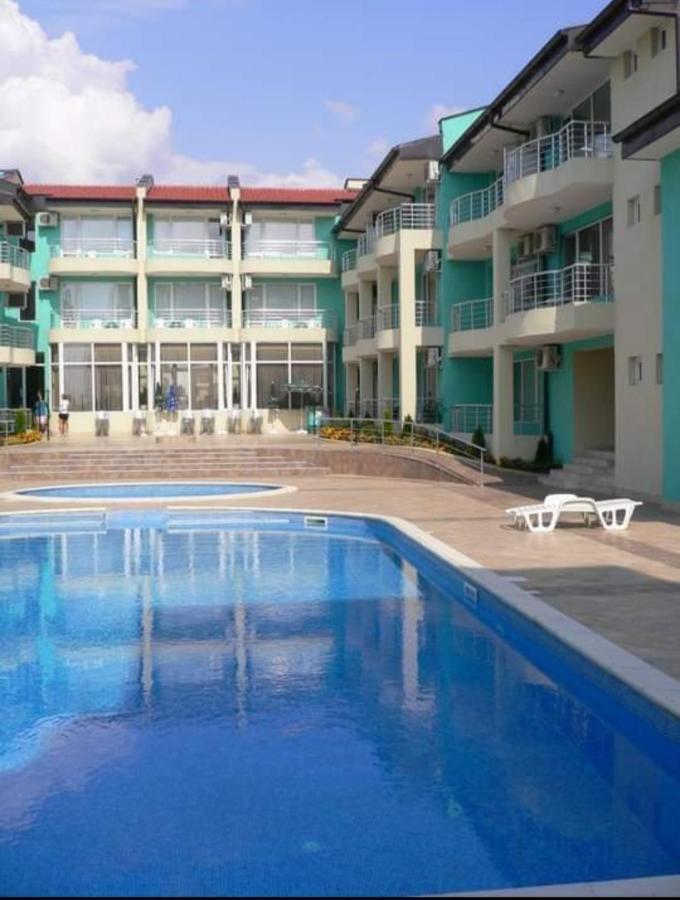 Aparthotel Private Studio 104 Nev Complex Sarafovo Near Beach & Airport Swimming Pool Free Parking
