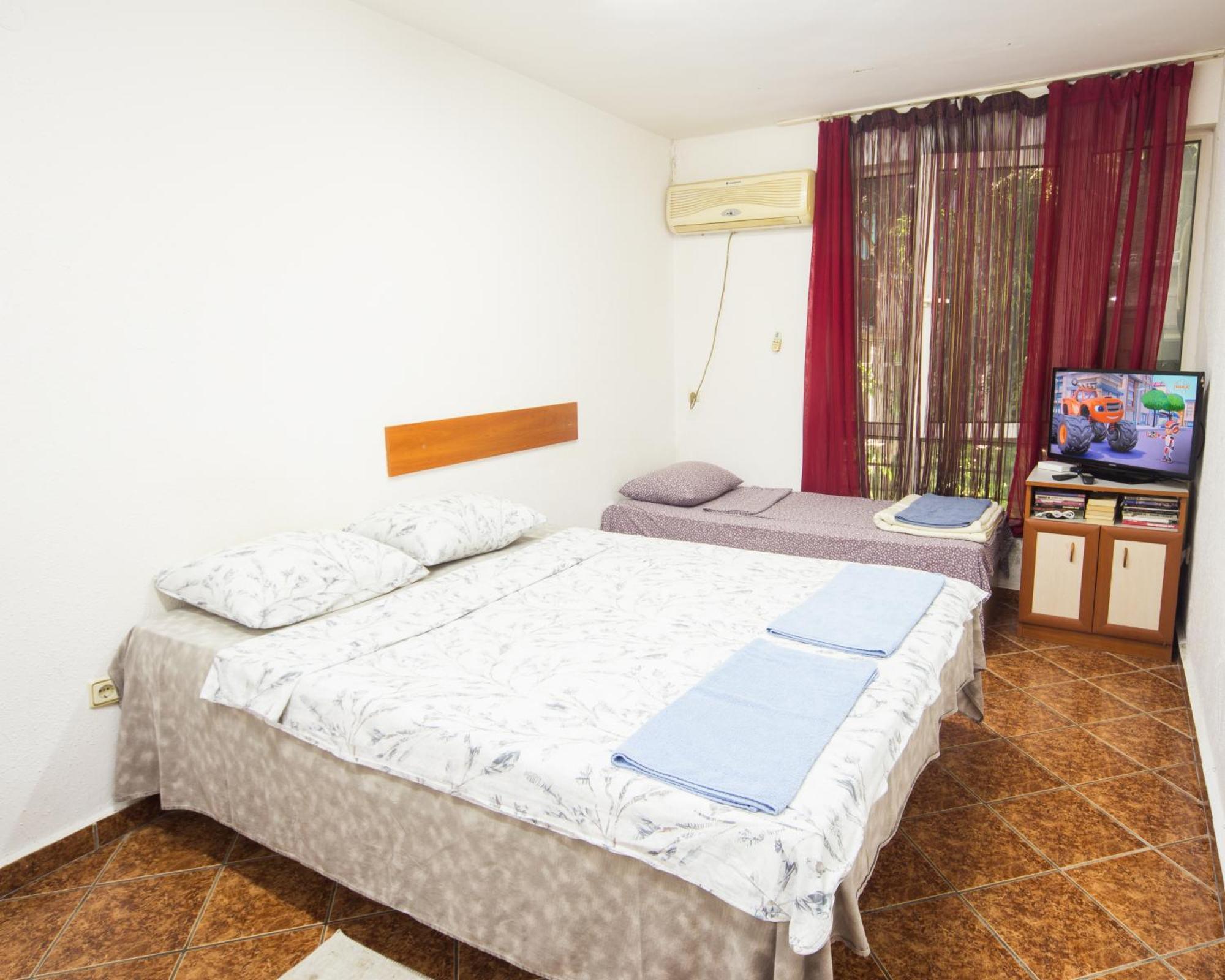 Apartamento Center - Basic Flat - 10 Min To The Beach *