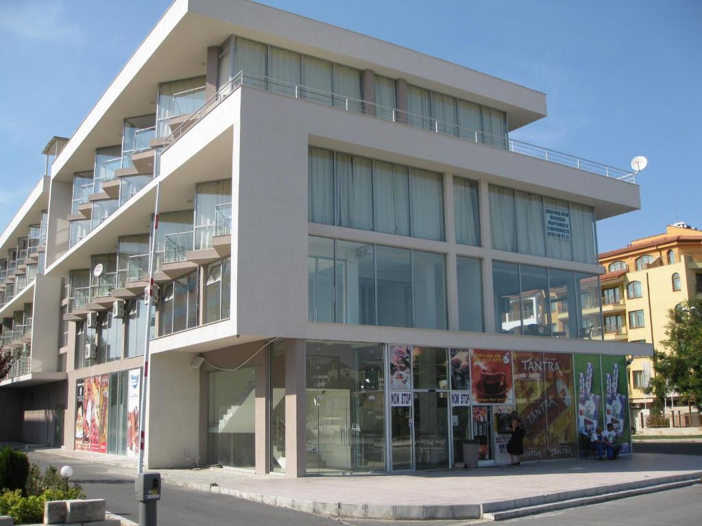 Apartcomplex Perla 2* סאני ביץ'