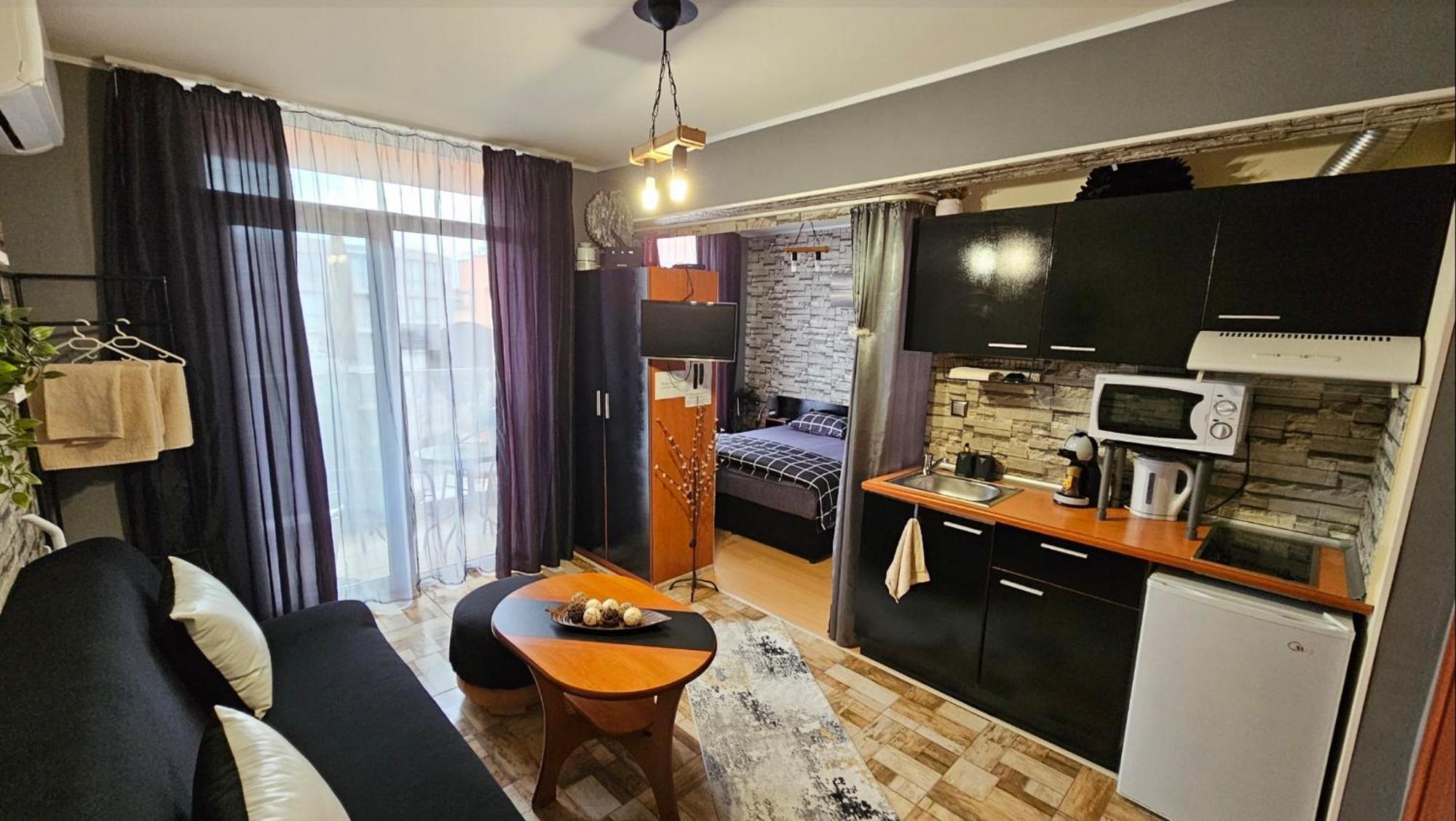 Cosy And Spacious 'studio 67' *