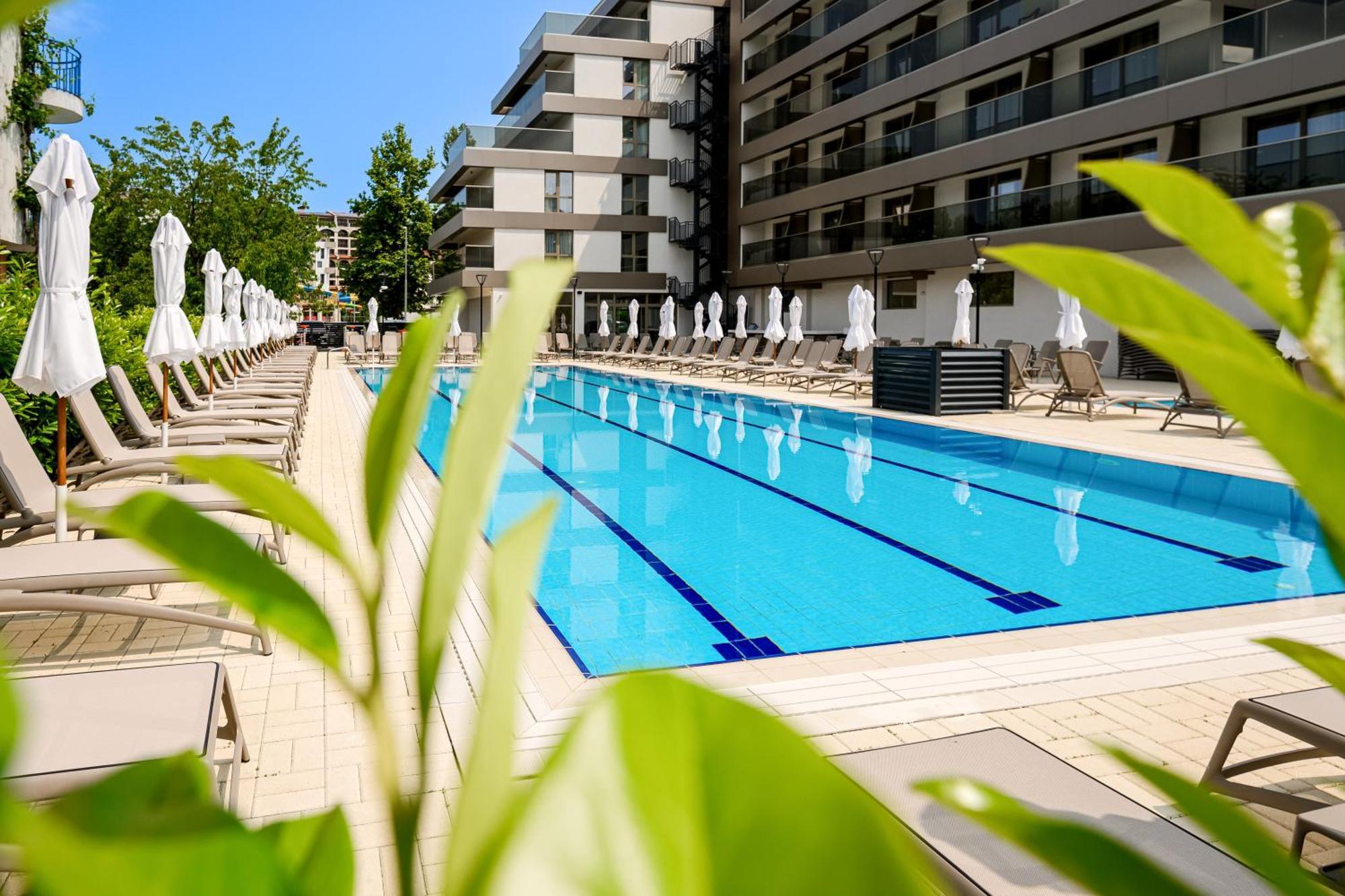 Laguna Park Sunrise Hotel 4*
